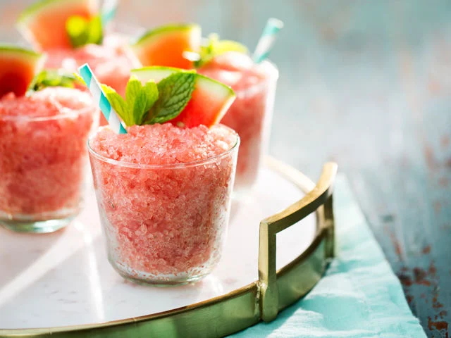 گرانیتای یخی هندوانه، از بهترین نوشیدنی های خنک تابستانه